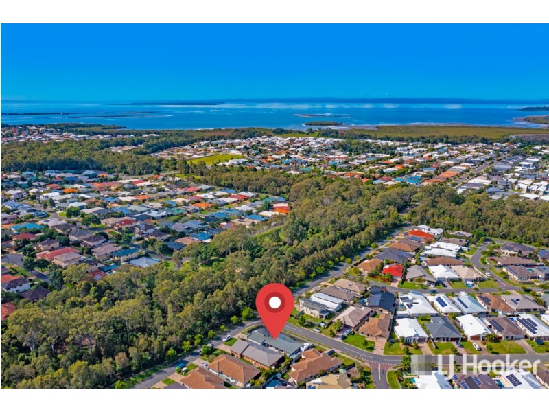 2 Cimmaron Circuit, Thornlands QLD 4164