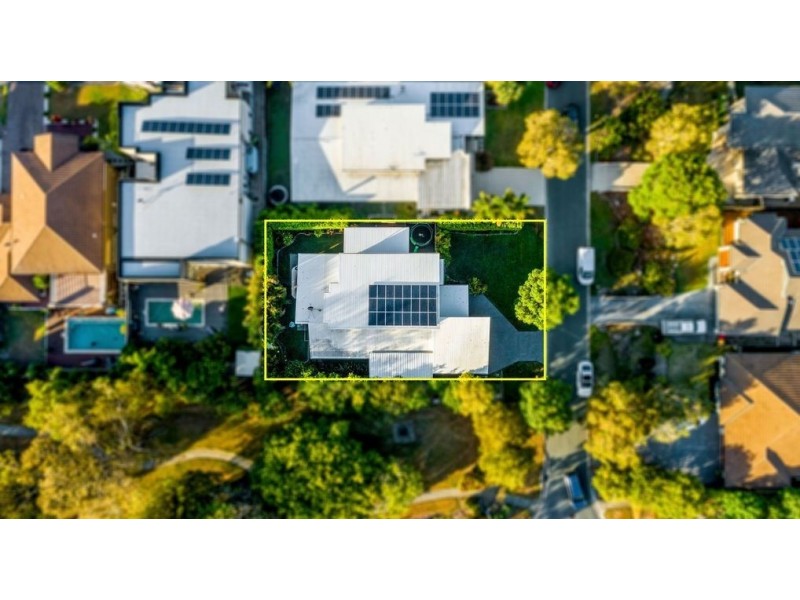 2 Red Gum Crescent, Wakerley QLD 4154