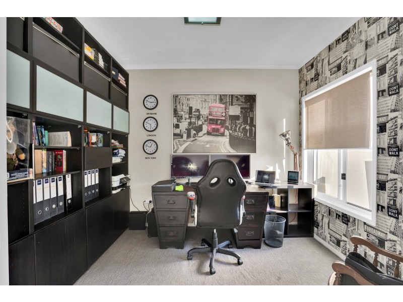 13 Red Gum Crescent, Wakerley QLD 4154