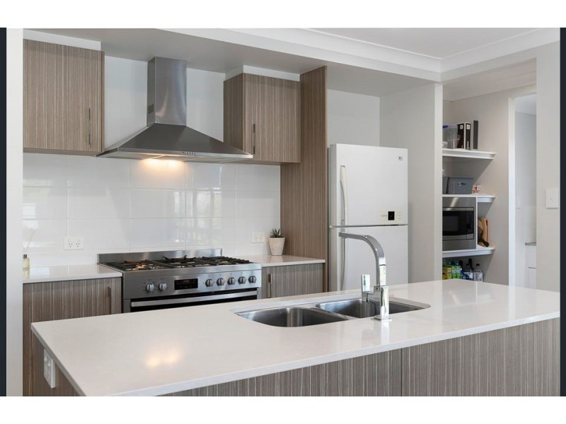 15 Mcpherson Street, Thornlands QLD 4164