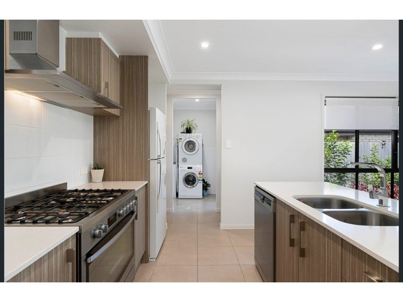 15 Mcpherson Street, Thornlands QLD 4164