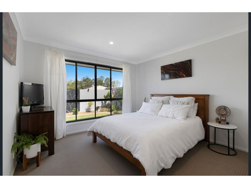 15 Mcpherson Street, Thornlands QLD 4164