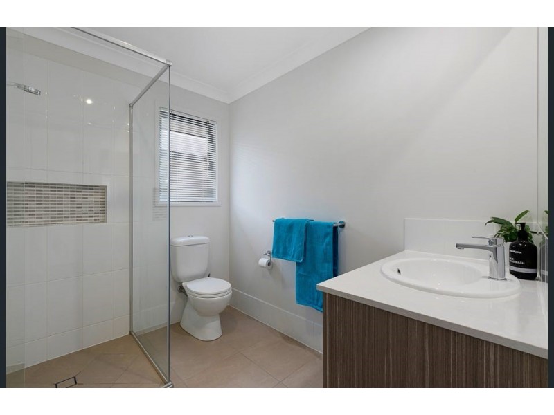 15 Mcpherson Street, Thornlands QLD 4164