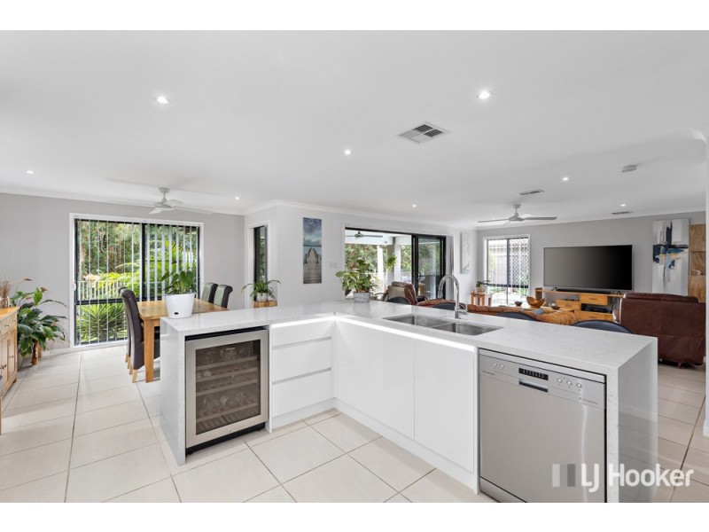 51 Carlingford Drive, Thornlands QLD 4164