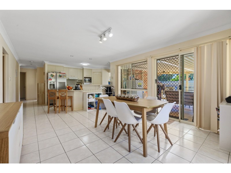 1 Amber Place, Alexandra Hills QLD 4161