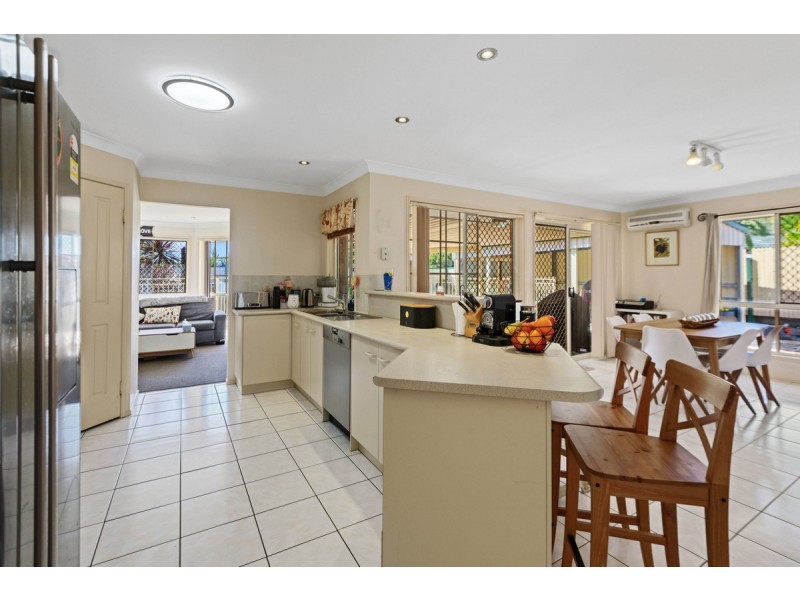 1 Amber Place, Alexandra Hills QLD 4161