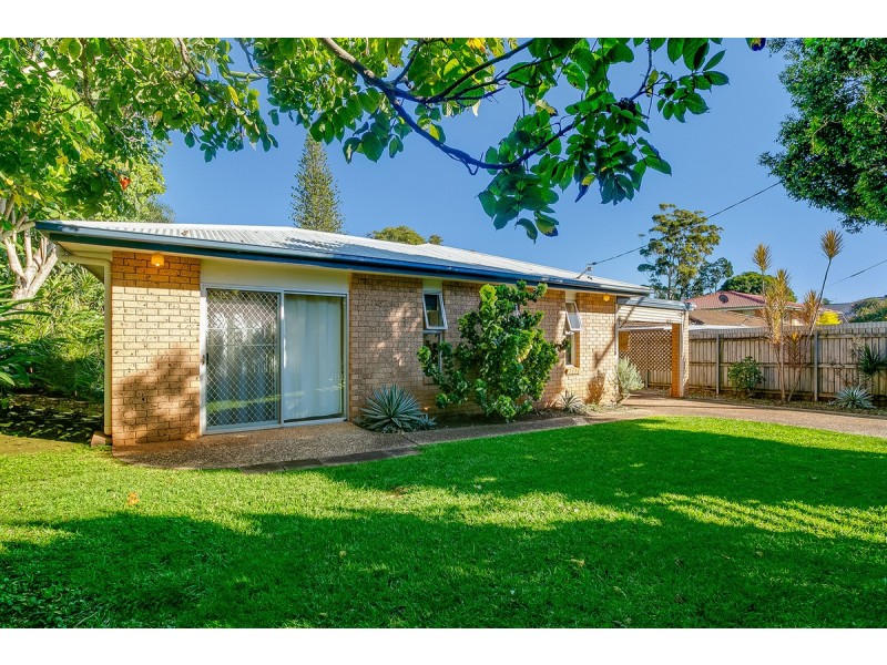 101 Dart Street, Redland Bay QLD 4165