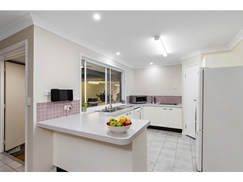 13 Plymstock Street, Alexandra Hills QLD 4161