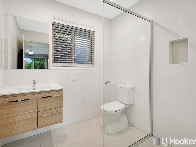 4 Bottlebrush Court, Victoria Point QLD 4165