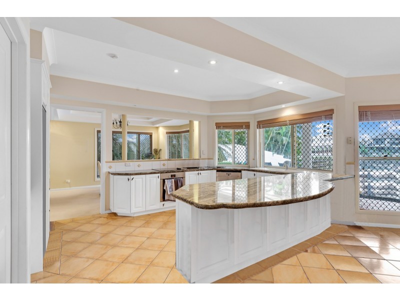 15 Caravel Court, Raby Bay QLD 4163