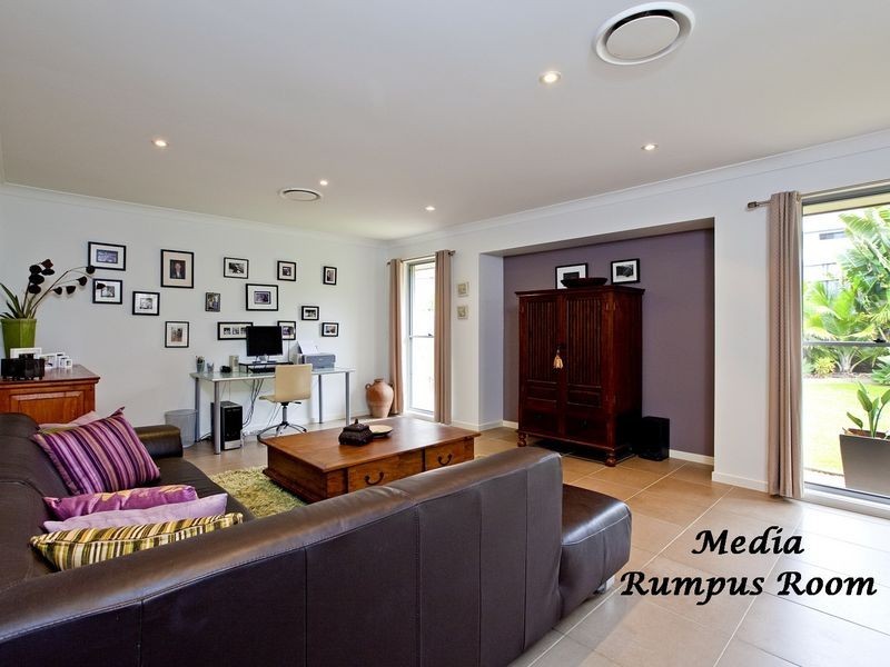 24 Carlingford Drive, Thornlands QLD 4164