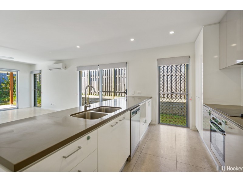 73 Ravenbourne Circuit, Capalaba QLD 4157