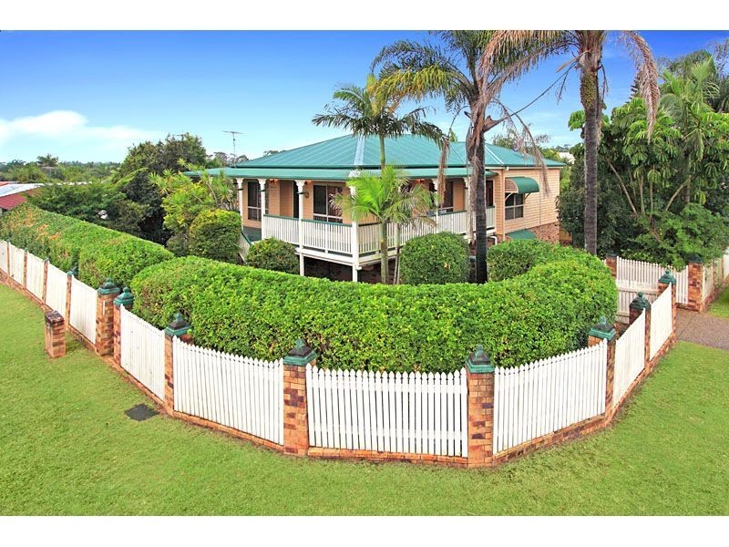 64 Riesling Street, Thornlands QLD 4164