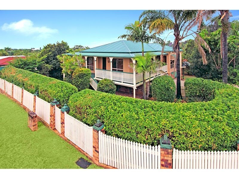 64 Riesling Street, Thornlands QLD 4164