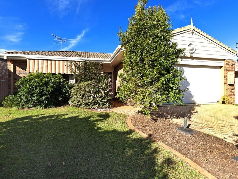 8 Buckler Court, Redland Bay QLD 4165