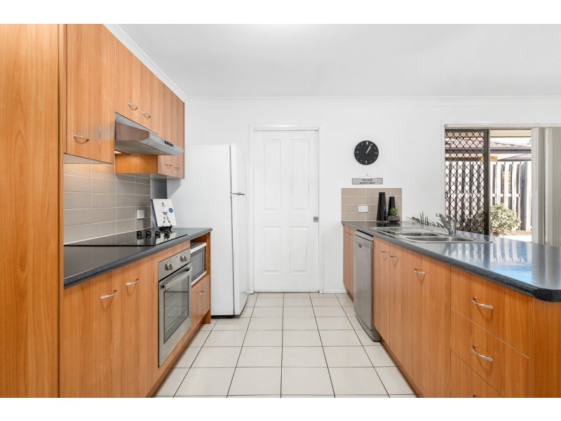 23 Yengo Street, Parkinson QLD 4115