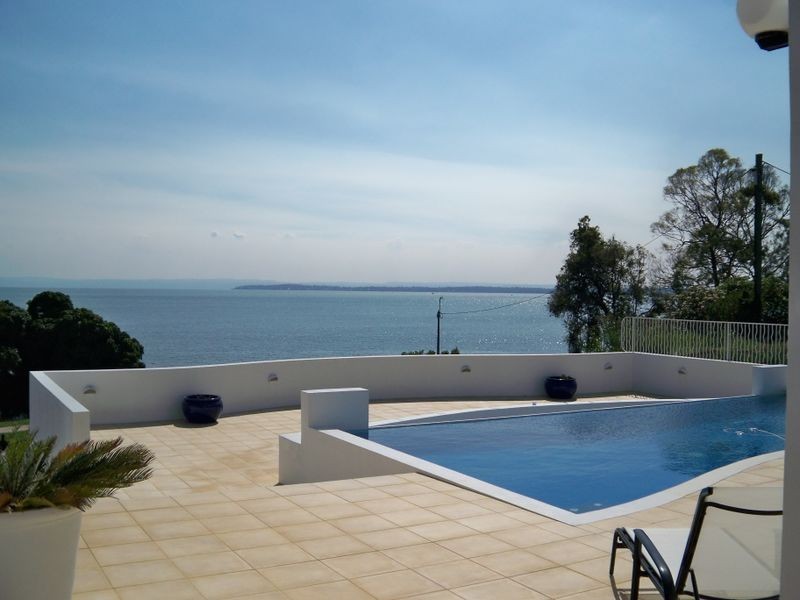 37 Esplanade, Redland Bay QLD 4165