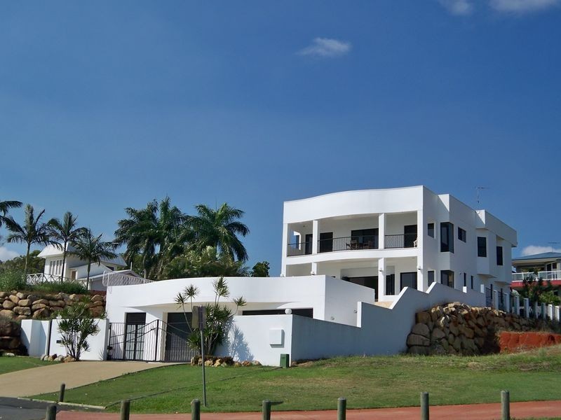 37 Esplanade, Redland Bay QLD 4165