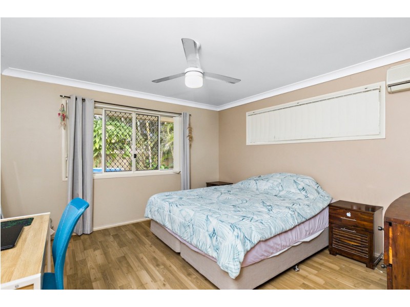 6 Bluefin Court, Redland Bay QLD 4165