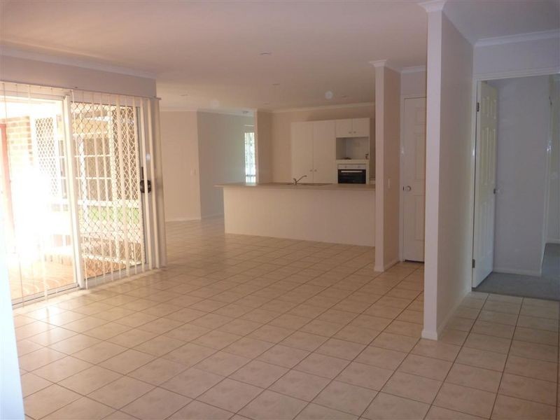 11 Fletcher Terrace, Ormiston QLD 4160