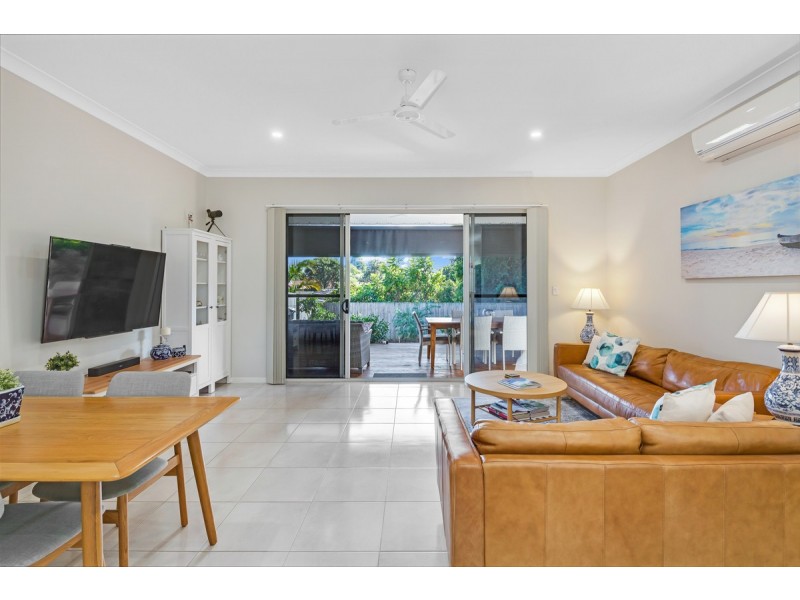 42 Russell Street, Cleveland QLD 4163