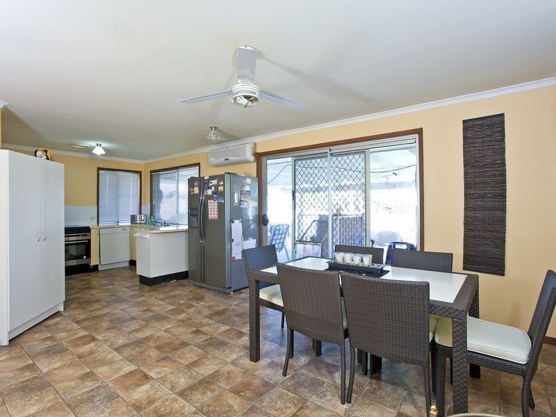 12 Lake View Drive, Thornlands QLD 4164