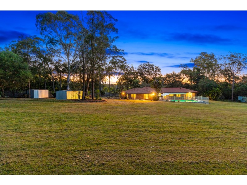 44 Tipuana Drive, Capalaba QLD 4157