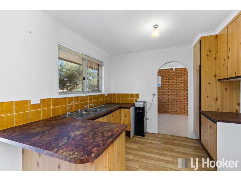 6 Marine Street, Redland Bay QLD 4165