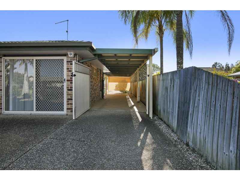 32 Fairway Drive, Redland Bay QLD 4165