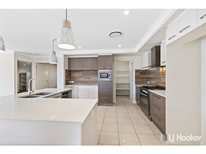 35 Angliss Circuit, Thornlands QLD 4164