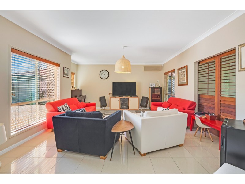 11 Carolena Street, Cleveland QLD 4163