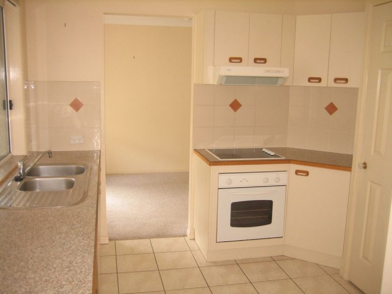 3 Neville Close, Redland Bay QLD 4165