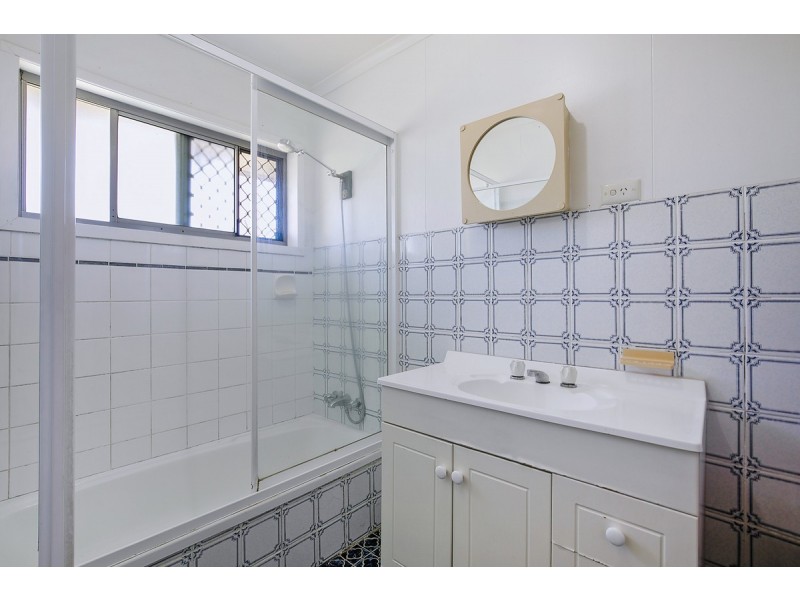 3 Summer Bay Drive, Thornlands QLD 4164