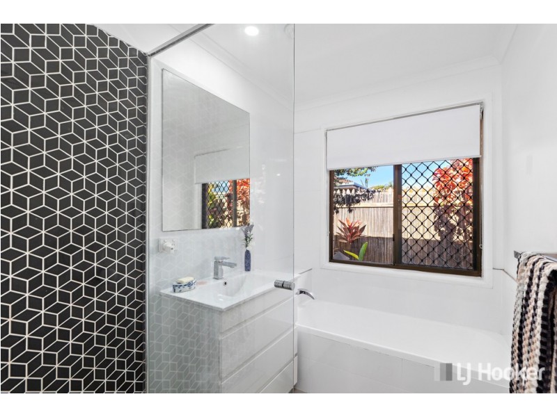 309 Bloomfield Street, Cleveland QLD 4163