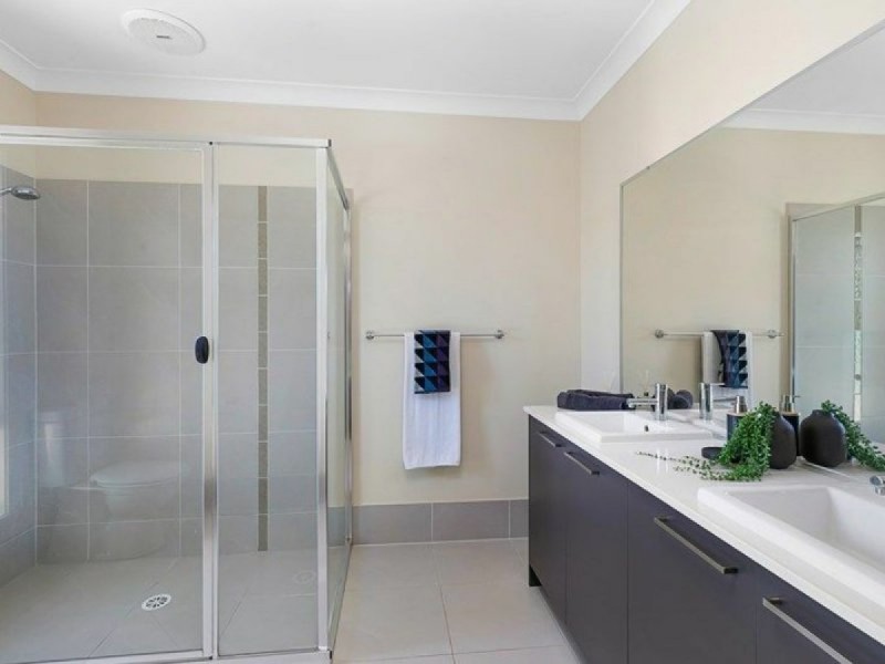 14 Morris Street, Ormiston QLD 4160