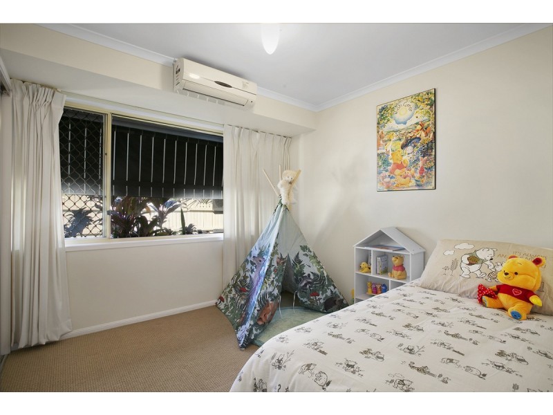 11 John Samuel Place, Ormiston QLD 4160