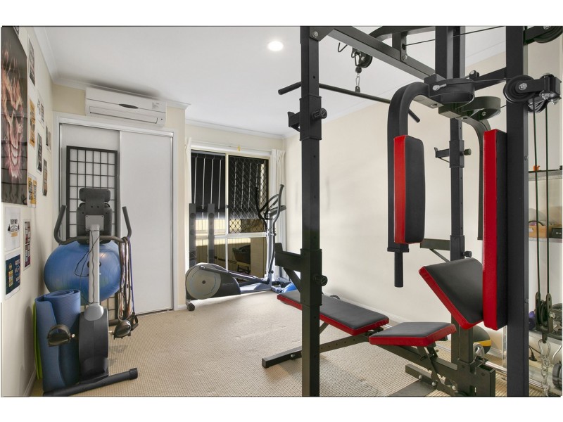 11 John Samuel Place, Ormiston QLD 4160