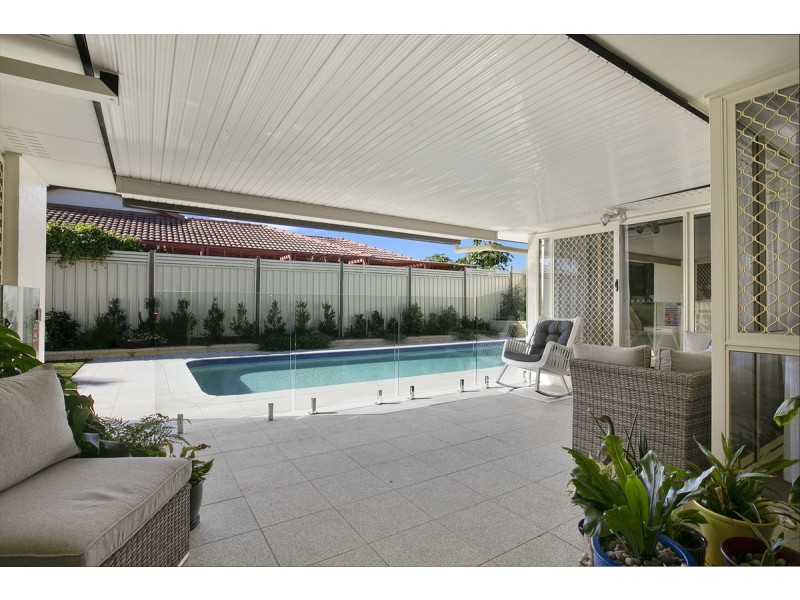 11 John Samuel Place, Ormiston QLD 4160