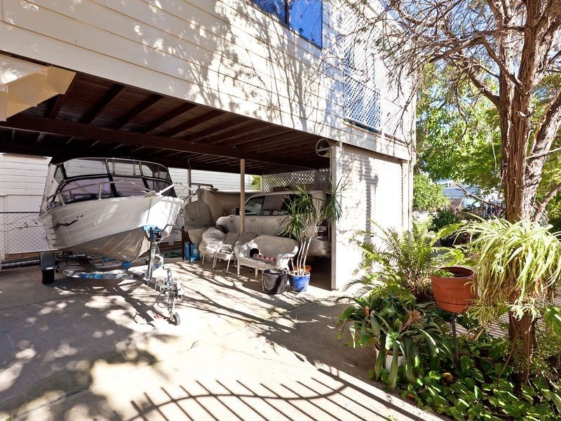 55 Waterloo Esplanade, Wynnum QLD 4178