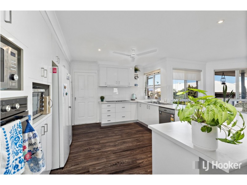 48 Pitt Street, Redland Bay QLD 4165