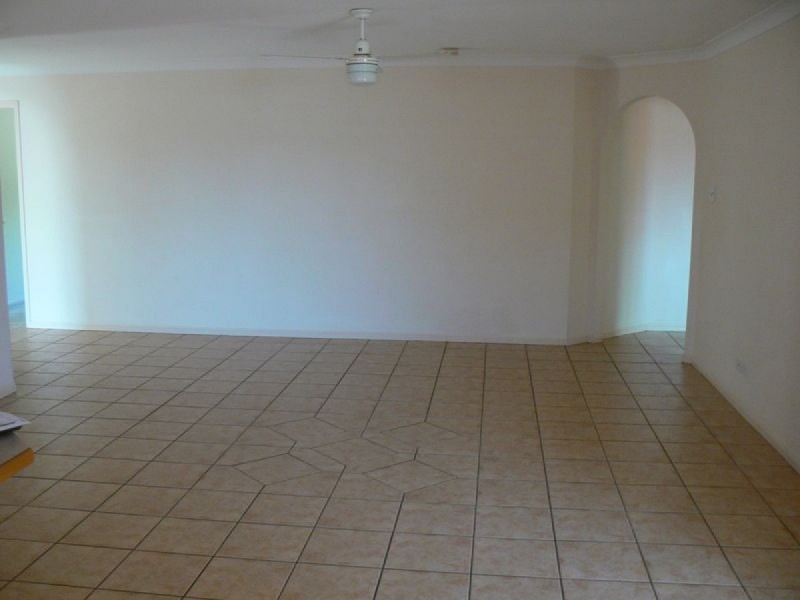 11 Roger Court, Redland Bay QLD 4165