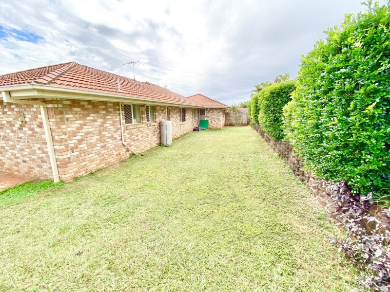 11 Roger Court, Redland Bay QLD 4165