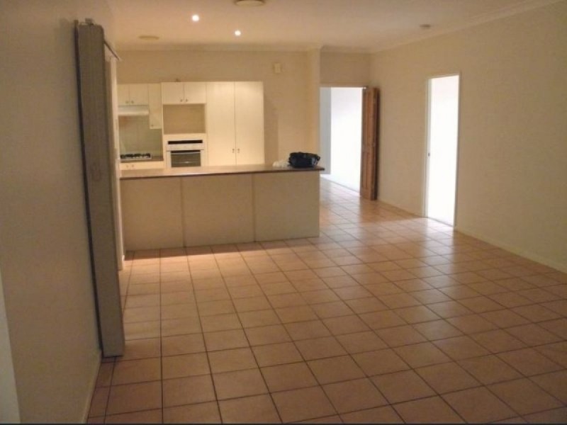 5 Eastcote Lane, Wellington Point QLD 4160