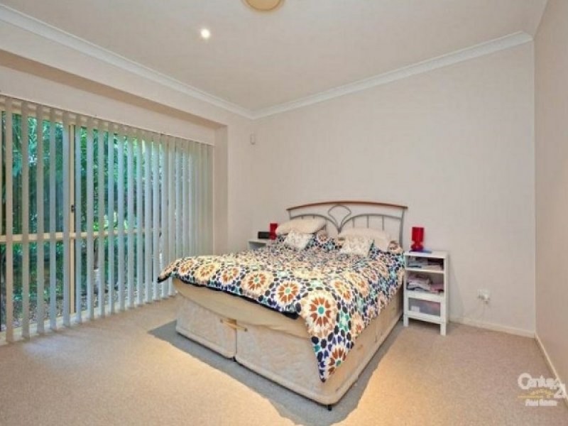 5 Eastcote Lane, Wellington Point QLD 4160