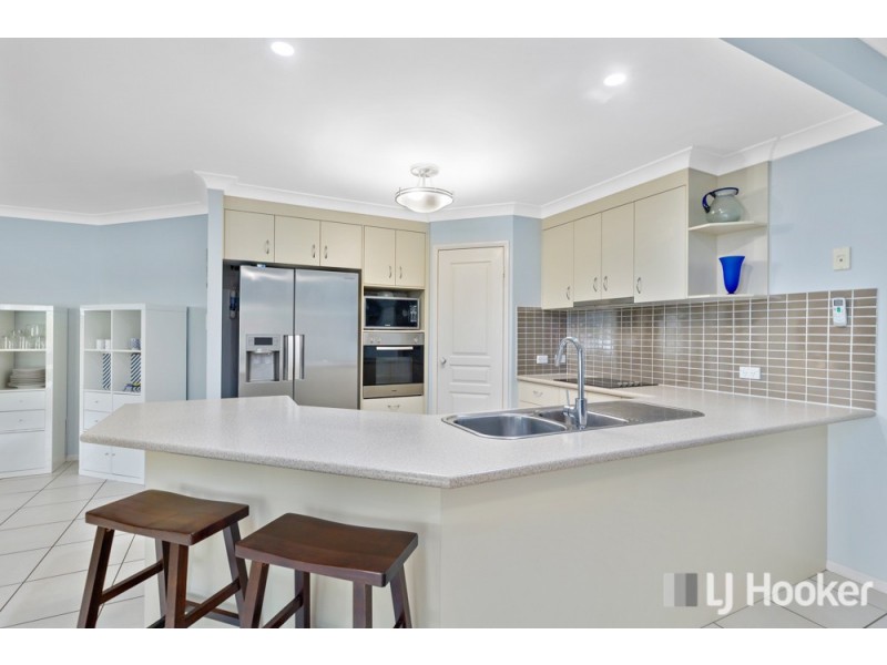 32-34 Emperor Drive, Redland Bay QLD 4165