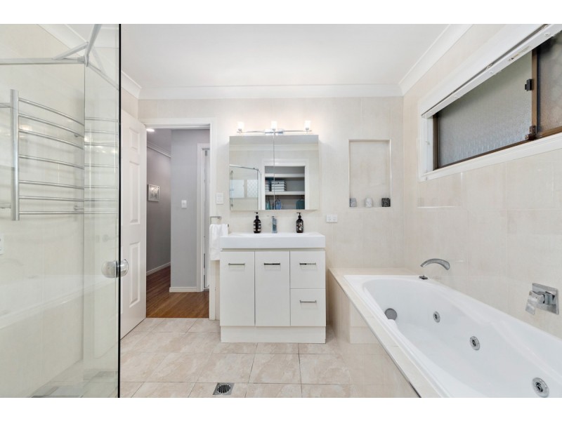 49 Pinewood Street, Capalaba QLD 4157