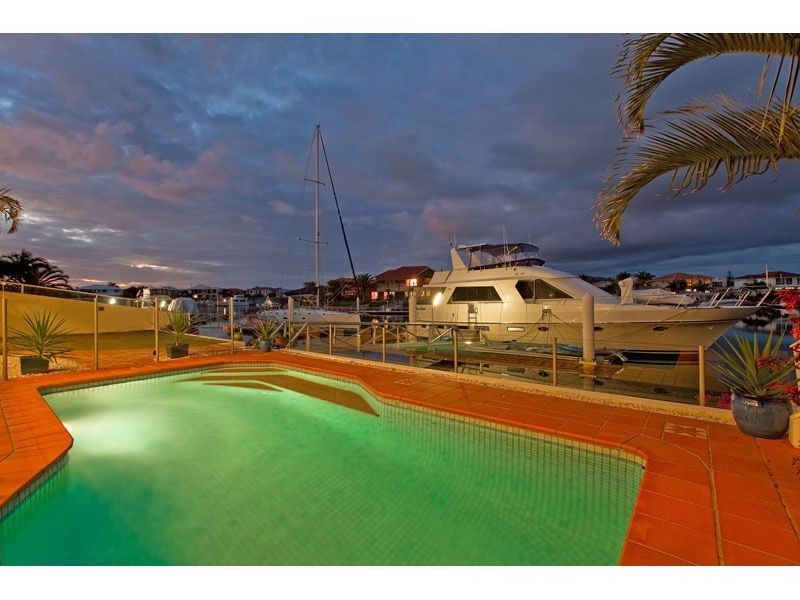 7 Carling Court, Raby Bay QLD 4163