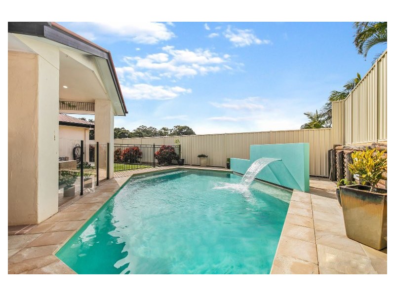 17 Gilchrist Street, Wellington Point QLD 4160