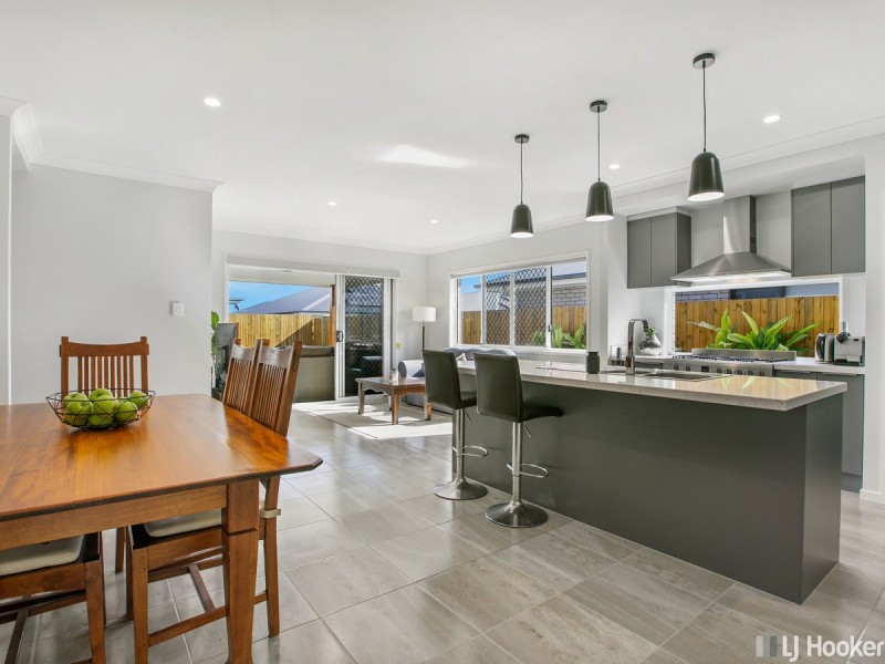 57 Kingsdale Avenue, Thornlands QLD 4164