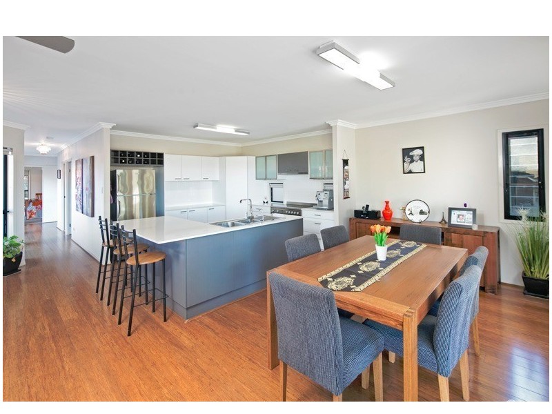 18B Thompson Street, Victoria Point QLD 4165